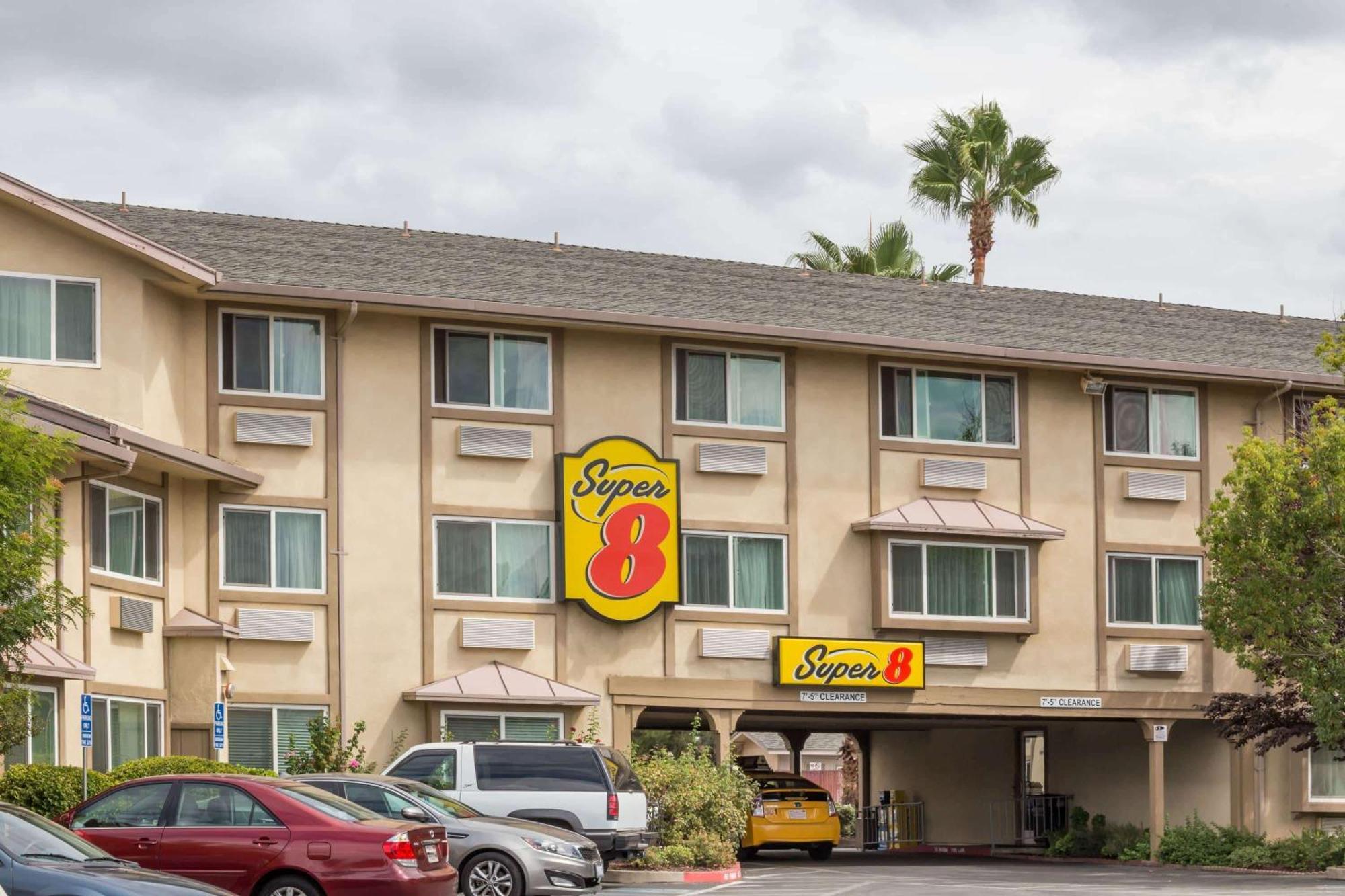 Super 8 By Wyndham Sacramento Hotel Carmichael Exterior photo