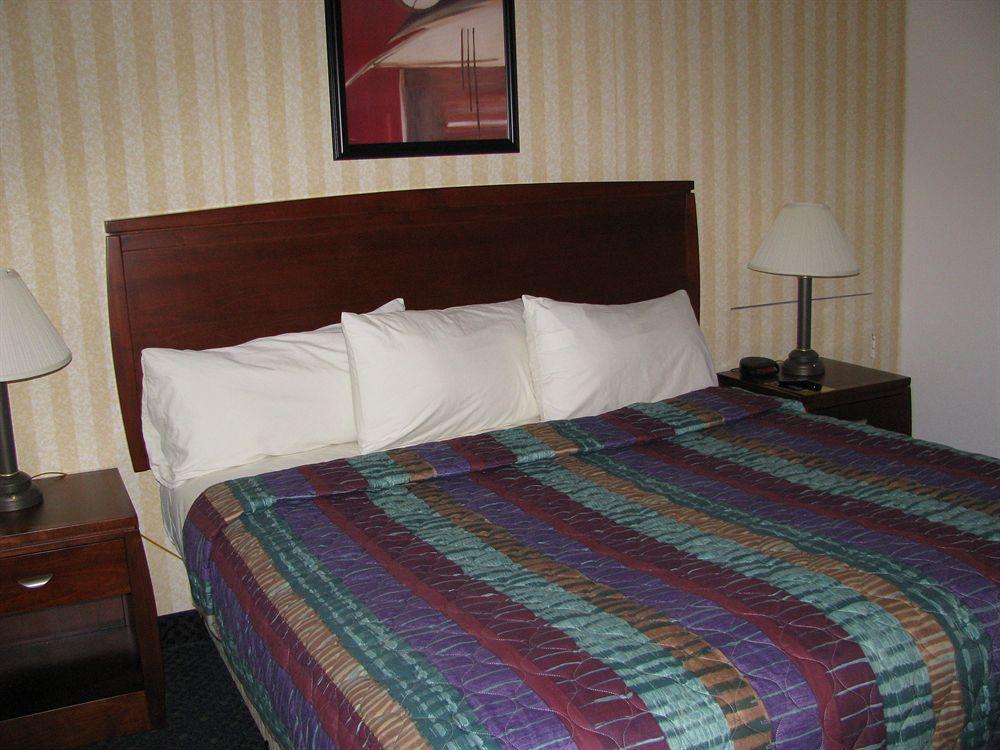 Super 8 By Wyndham Sacramento Hotel Carmichael Exterior photo