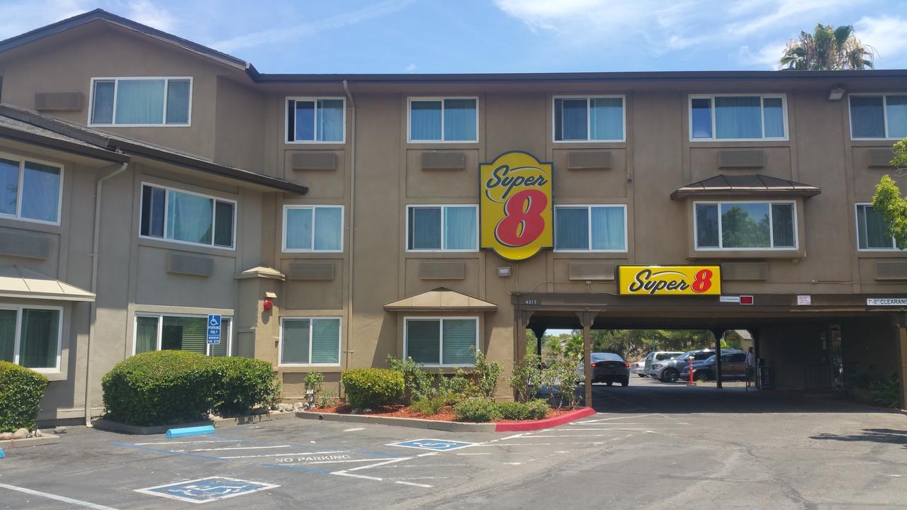 Super 8 By Wyndham Sacramento Hotel Carmichael Exterior photo